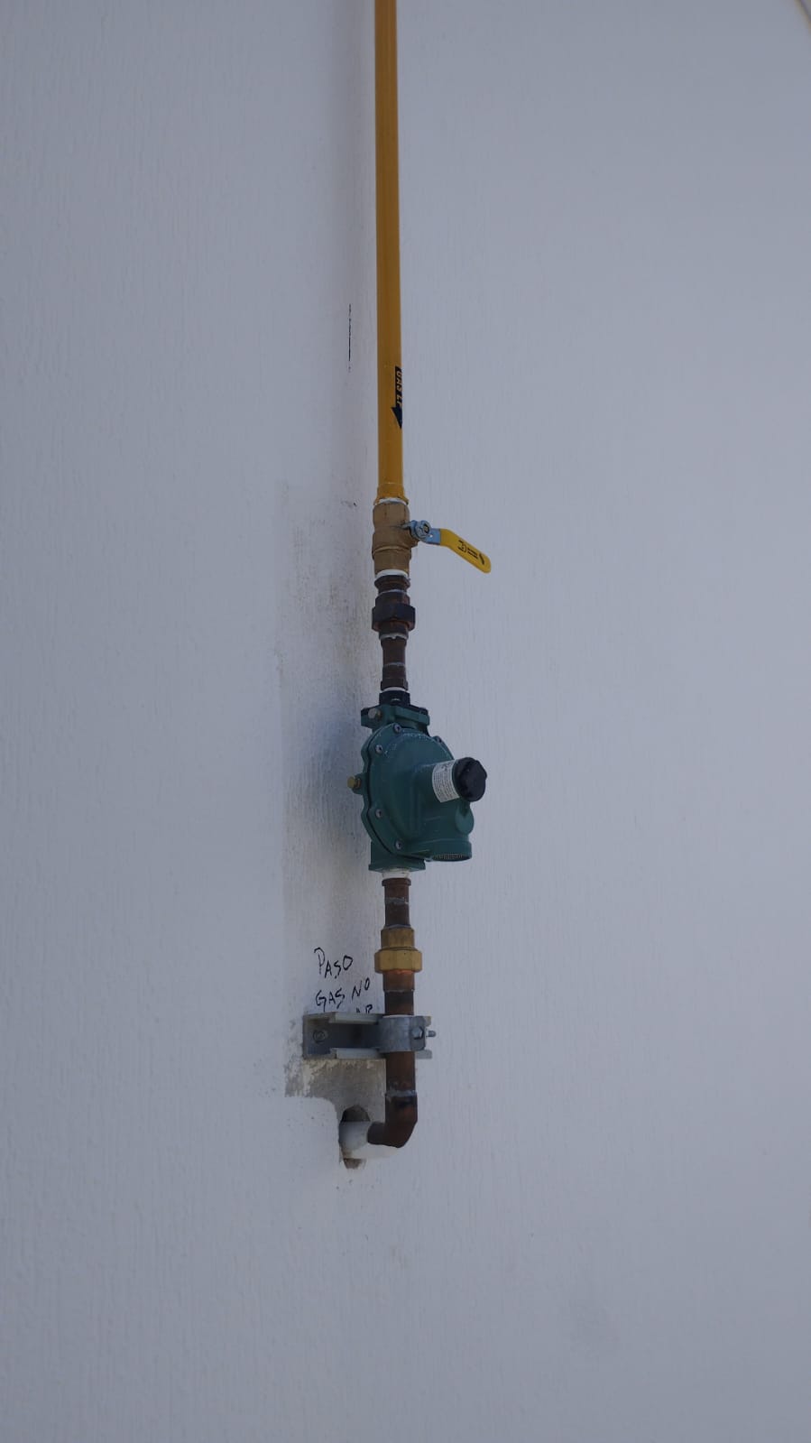 Cambio de reguladores y medidores de Gas Lp - imagen 1